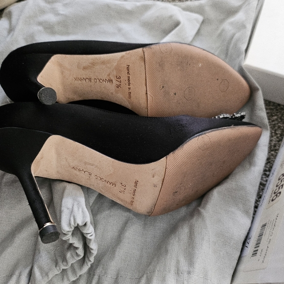 Manolo Blahnik Hangisi 105mm Black - Picture 4 of 5